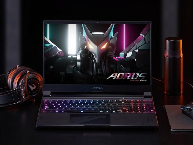 GIGABYTE、Core i9-13900HX＆RTX 4070を搭載する「AORUS 15X(2023)」の新モデル