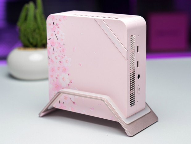 桜デザインの数量限定超小型デスクトップPC、MINISFORUM「UM773 SE ...