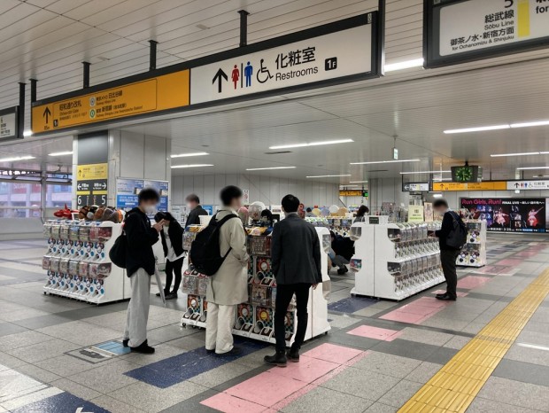 JR秋葉原駅2階コンコース