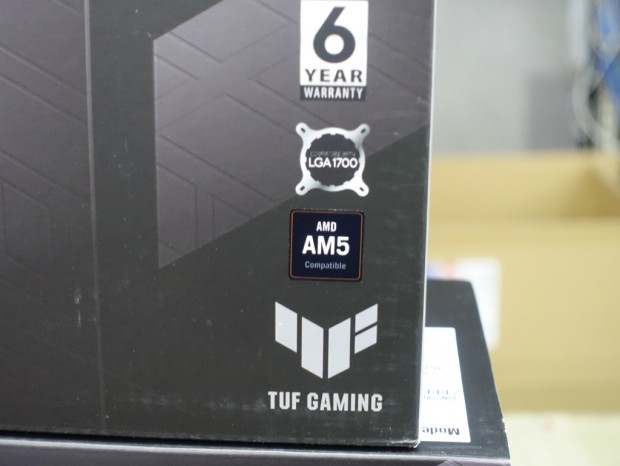 TUF GAMING LC