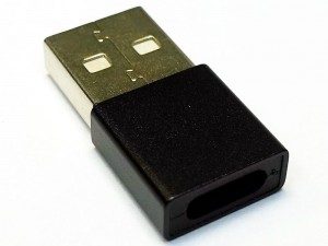 専用USB C-A変換アダプタ