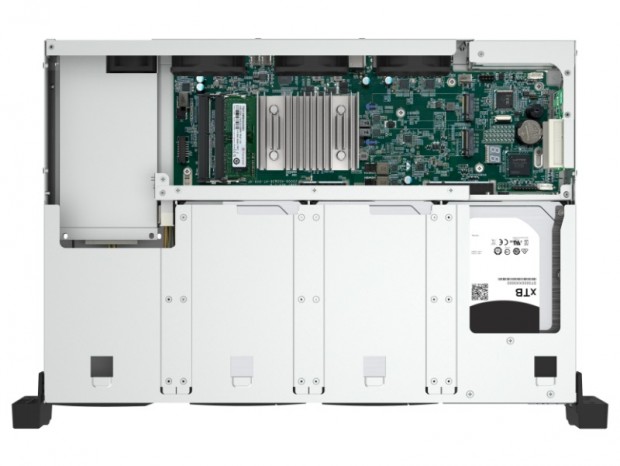 奥行き300mm未満の2UラックマウントNAS、QNAP「TS-855eU」シリーズ