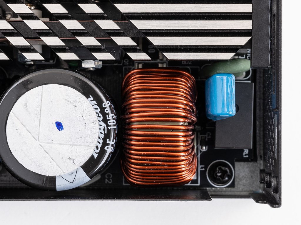 【値下げ】ROG LOKI 1000W PLATINUM 電源ユニット Amazon.com: Asus 1000W ROG Loki SFX-L Platinum PSU, Small