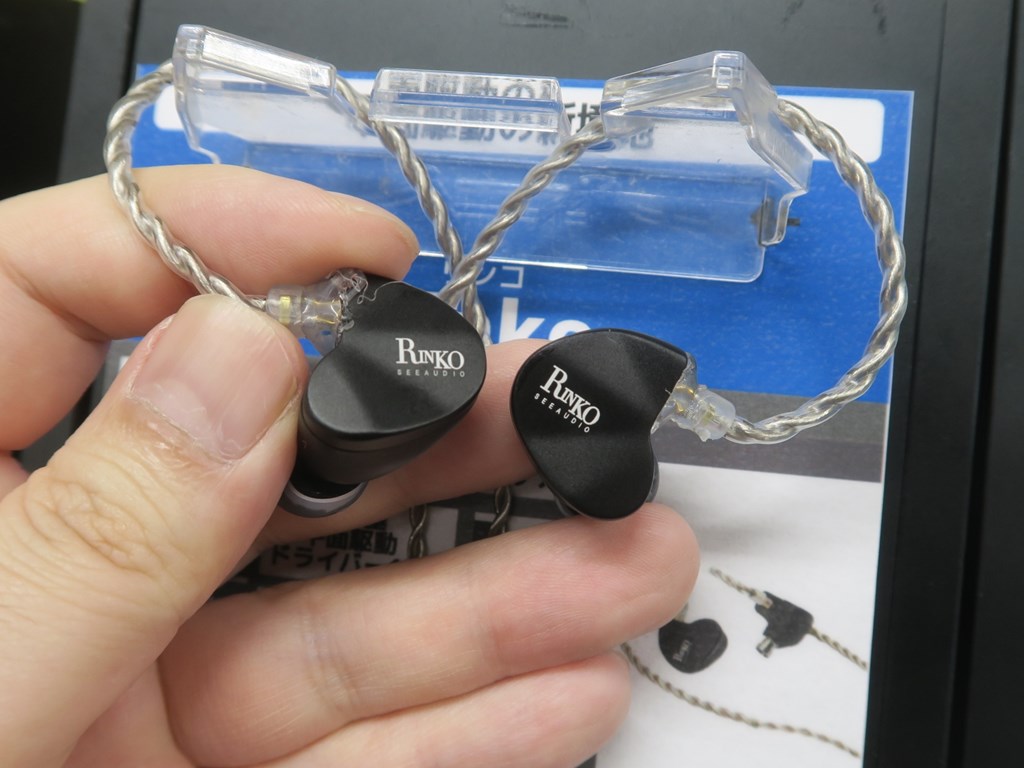 Seeaudio Rinko White 日本向け4.4mmバランスプラグ仕様