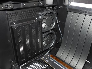 MSI MPG GUNGNIR 300P AIRFLOW