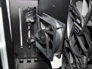 MSI MPG GUNGNIR 300P AIRFLOW