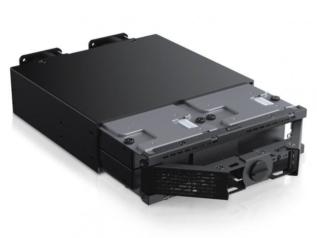PCIe 5.0対応の2.5インチドライブを4台搭載できるリムーバブルケージがICY DOCKから