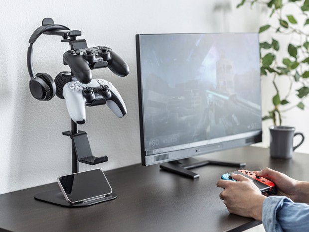ゲームパッド3個とヘッドホンを掛けられるスタンドがサンワサプライから