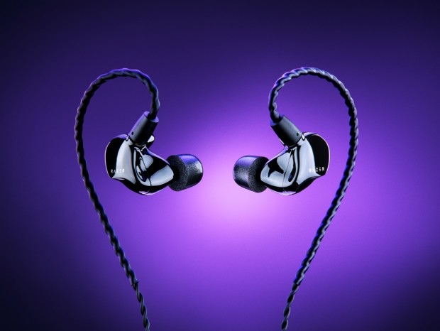 ハイブリッドデュアルドライバーを搭載するゲーマー・ストリーマー向けIEM「Razer Moray」