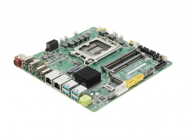 5ポートのディスプレイ出力を搭載するLGA1700向け薄型Mini-ITX、AAEON「MIX-Q670D1」