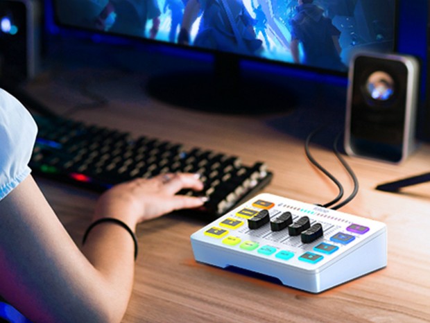4つのフェーダーと6つのボタンで直感的に操作できる配信用オーディオミキサーが上海問屋から