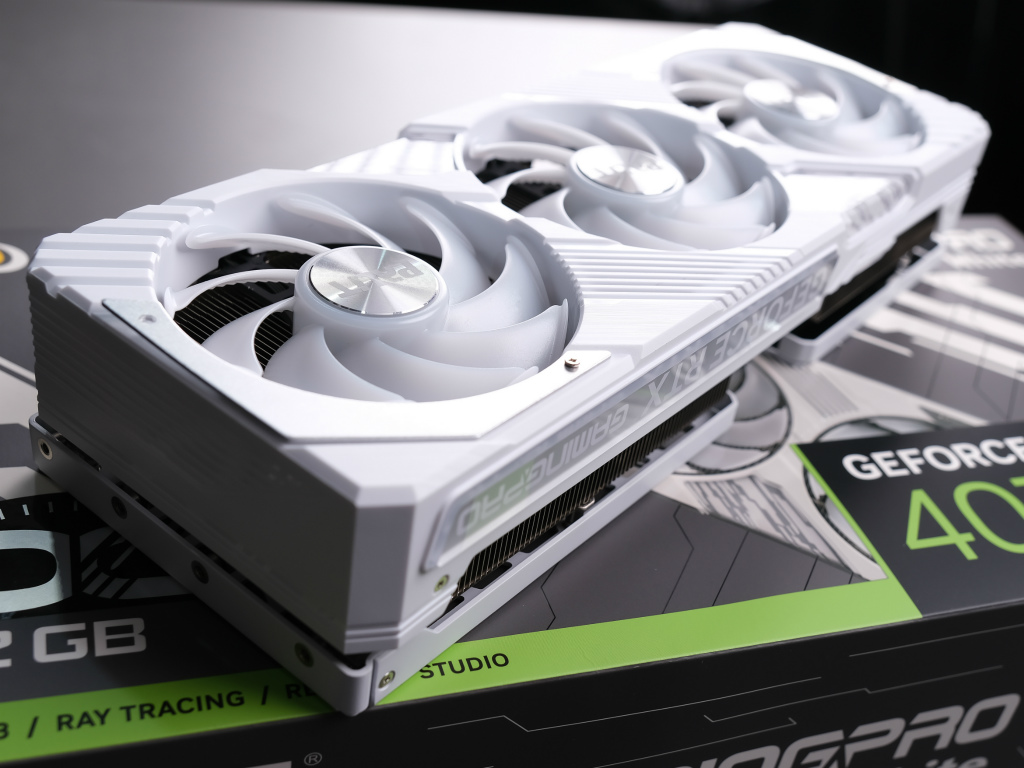 rtx4070_ti_wh_oc_03.jpg