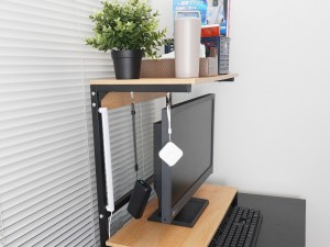 収納スペースを上下に増やすパソコン台