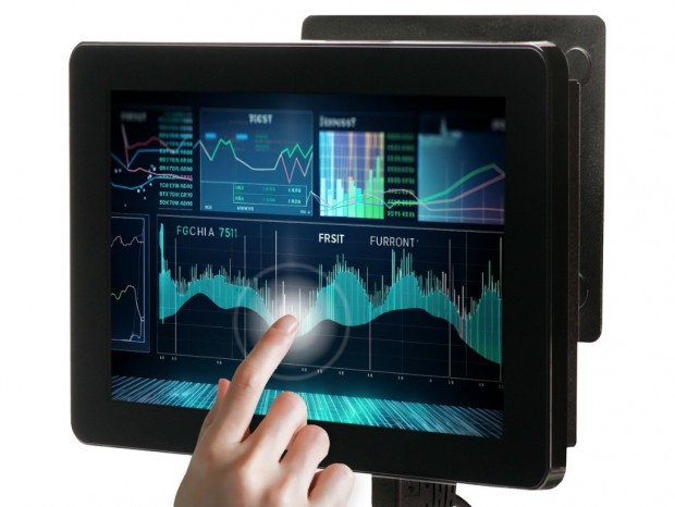 マルチタッチ対応の7型液晶ディスプレイ、プラネックス「MOM-7S」