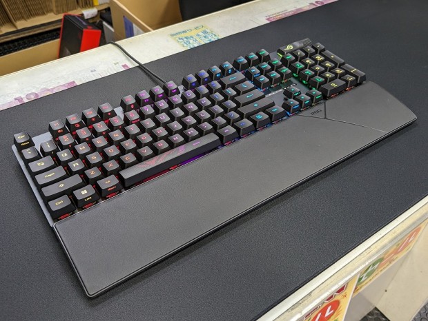 ROG Strix Scope II RX