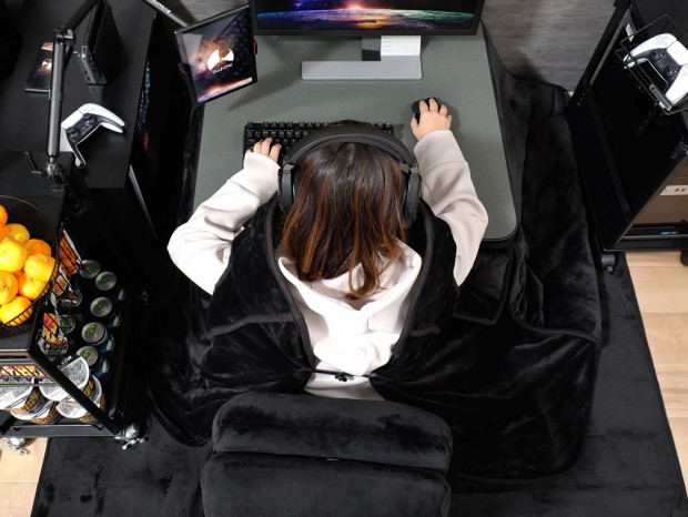 ゲーミング着るこたつ布団