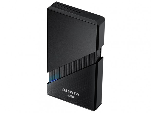 最高3,800MB/sのUSB4対応高速ポータブルSSD、ADATA「SE920」