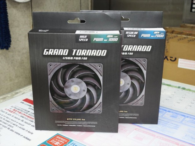 店員も大注目、液晶ポリマー採用ファンの格安モデル「GRAND TORNADO