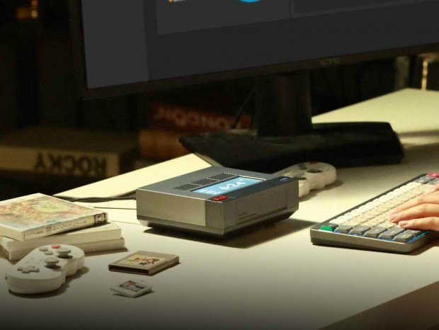 Ryzen 7 7840HS搭載のレトロゲーム機風PC、AYANEO「Retro Mini PC AM02