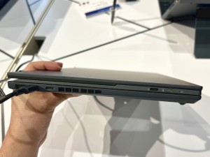 ASUS ZenBook DUO UX8406MA