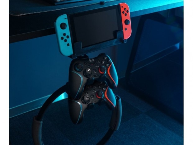 Nintendo Switchをドックごと周辺機器と収納できる「クランプ式SWフックホルダー」