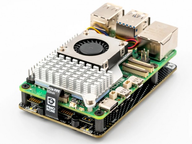Raspberry Pi 5に2台のNVMe M.2 SSDを搭載できる増設基板「NVMe Base Duo」