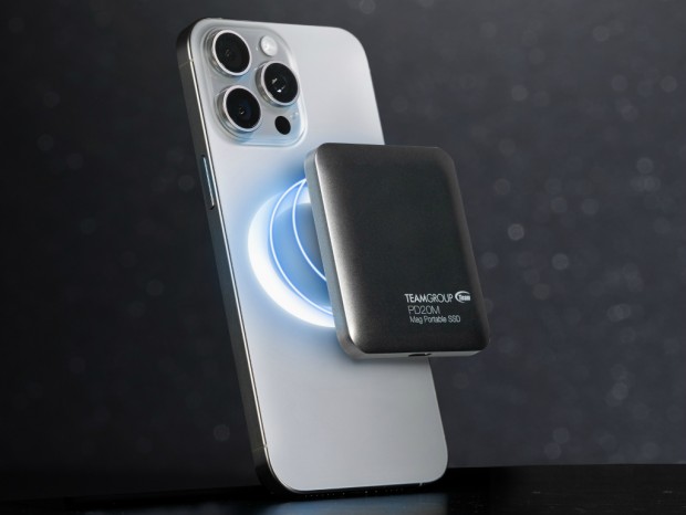 iPhoneに貼り付けて持ち運べるMagSafe対応ポータブルSSD、Team「PD20M」詳細スペック判明