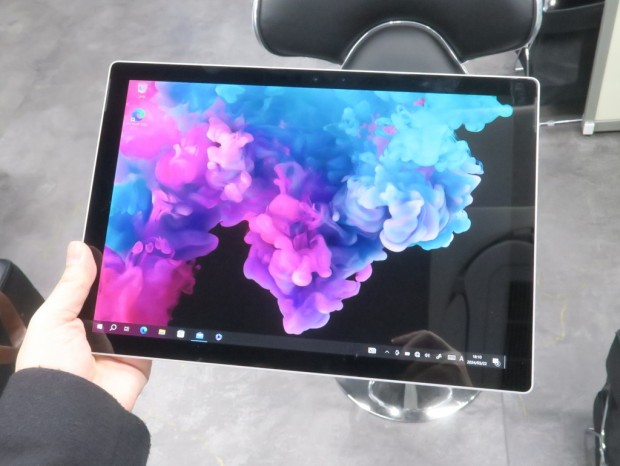 Surface Pro 2017 LTE Advanced