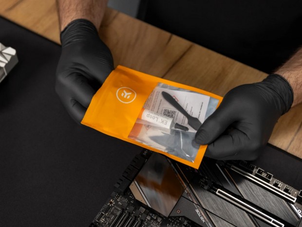 ナノグレード粒子技術を採用するサーマルグリス「EK-Loop Thermal Paste NGP」
