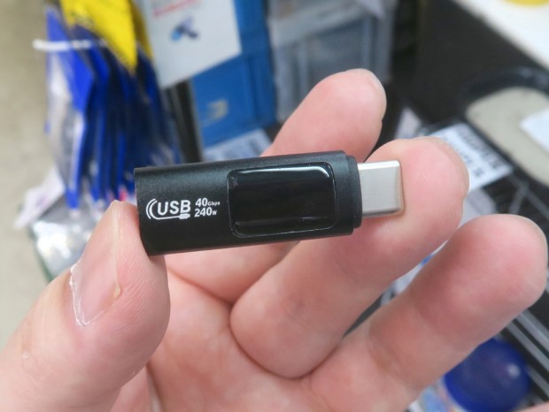 Type-Cにカマす電圧電流計