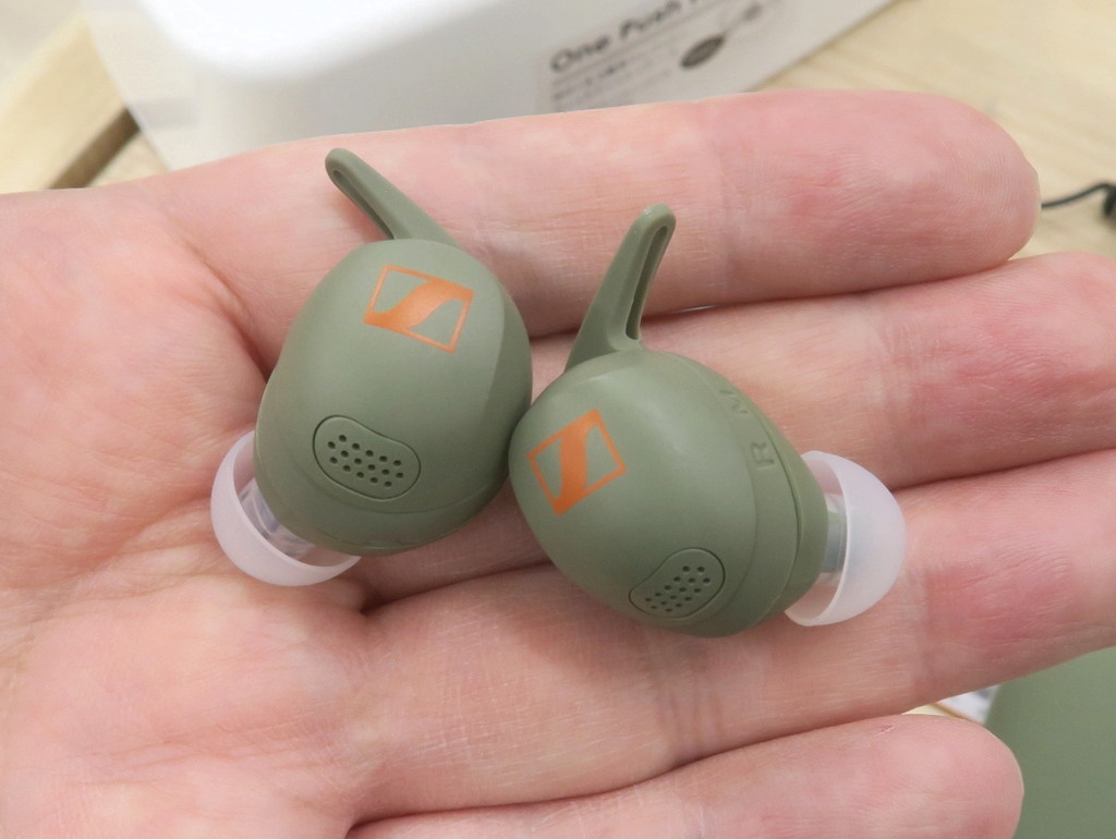 新品 ゼンハイザー ワイヤレスイヤホン MOMENTUM Sport オリーブ ゼンハイザー MOMENTUM Sport [Olive] 価格比較 - 価格.com