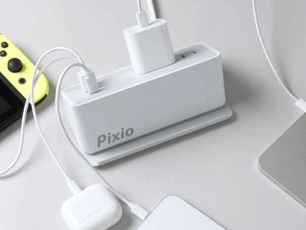 Pixioから、USB Type-A＆Type-CとACコンセント搭載の卓上充電ステーション