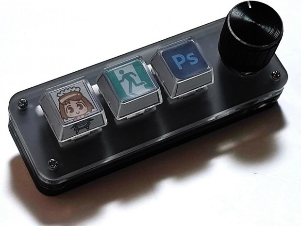 ダイヤルホイール搭載の3ボタン小型プログラマブルキーボード「Tiny Keyboard カスタム2.0」