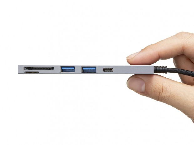 厚さ約7mmのカードリーダ機能付き薄型USBハブ計4モデル