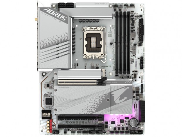 ホワイト色のGIGABYTE「ICE」シリーズからZ790チップ採用ゲーミングマザーボード