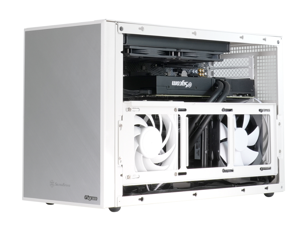 サイコム、SilverStoneの小型PCケース「SUGO 17」採用のデュアル水冷PC