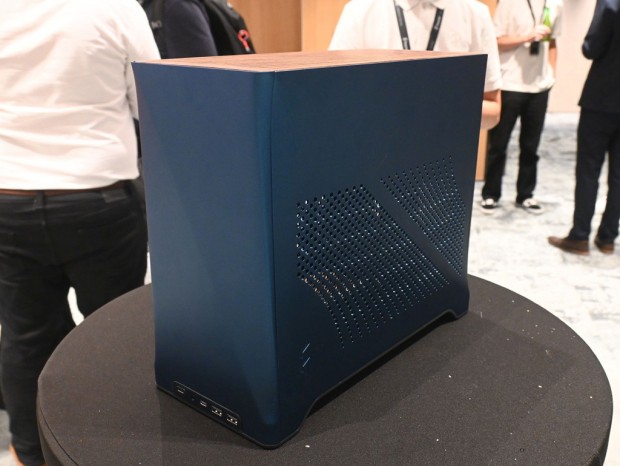 COMPUTEX：弱点の排熱問題が大幅改善。ハイエンド志向の新型スモール