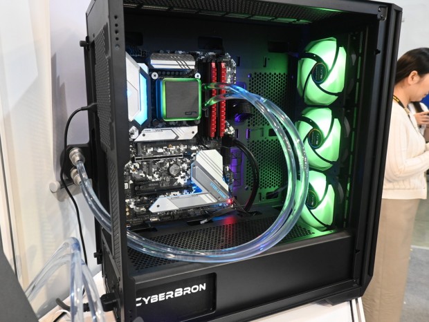 CW400_computex2024_04