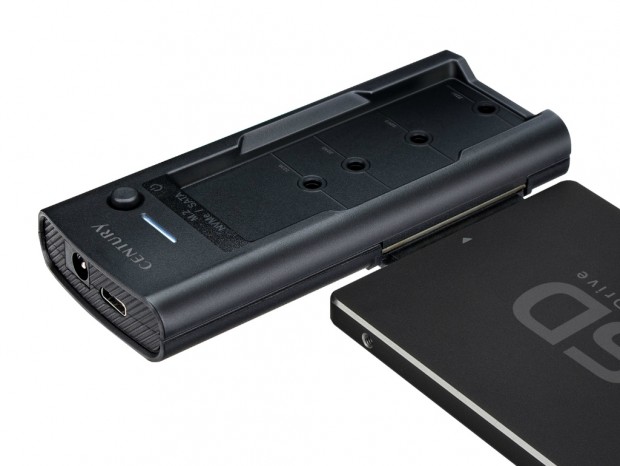 M.2 SSDやSATA SSD/HDDをUSBに変換するアダプタ、センチュリー「裸族の頭 NVMe/SATA」