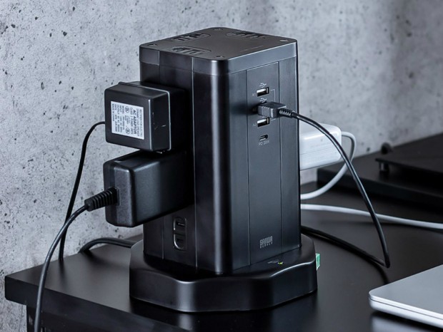 12個のコンセントと4基のUSBポートを備えたタワー型タップ発売