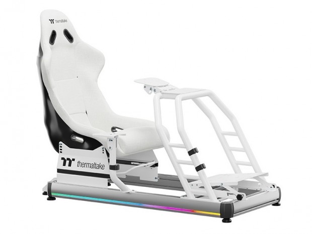 Thermaltake、白いレーシングコクピット「GR500 Racing Simulator Cockpit Snow」