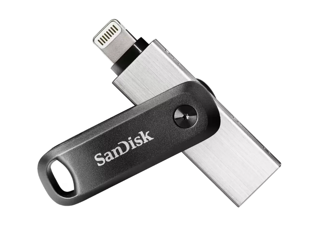 サンディスクの「iXpand メモリケース」は最大 128GB のストレージ、オプションのバッテリーを追加