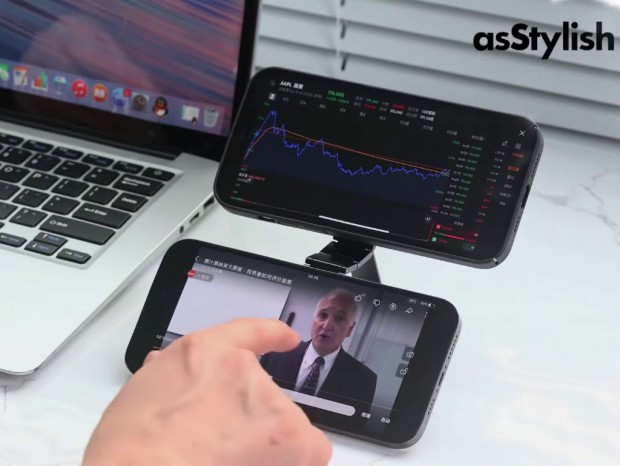 次に来るモノ】2台のスマホを合体して折りたたみスマホのように使える