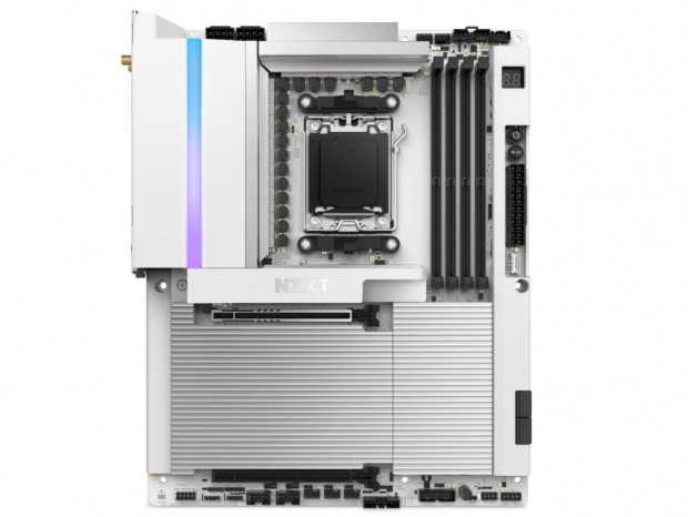 メタル製カバーを備えたAMD X870Eゲーミングマザーボード、NZXT「N9