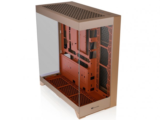 グラフィックスカードが宙に浮いたように見える、Thermaltake「CTE E550 TG」シリーズ発売