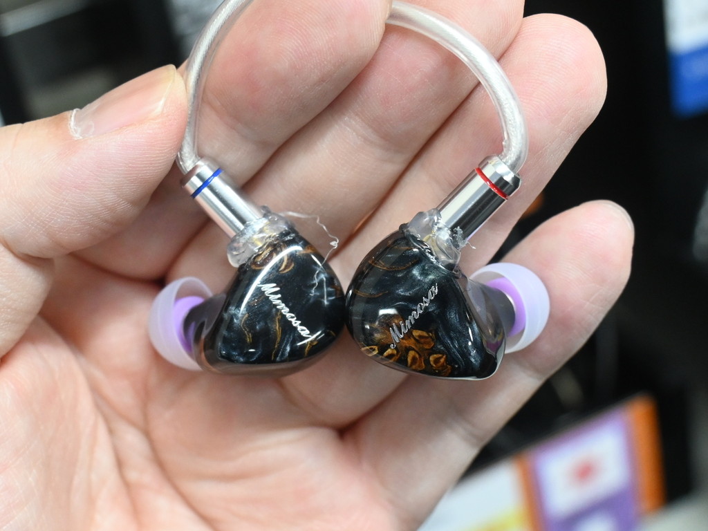 アキバ取材班) アンプ必須だけど鬼コスパな極上チューニングのイヤホン