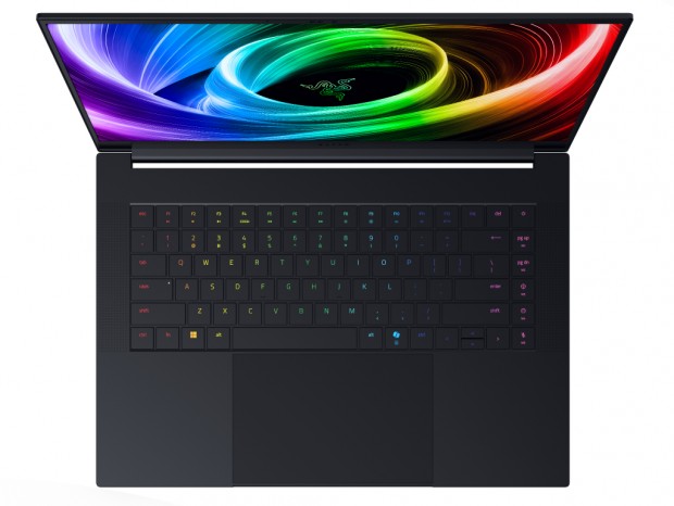 Ryzen AI 9とGeForce RTX 5090搭載スリムゲーミングノートPC「Razer