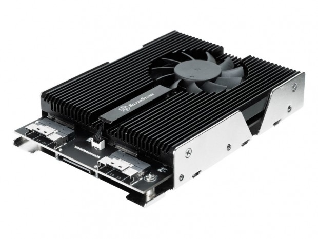 NVMe M.2 SSDを4枚搭載できる3.5インチベイアダプタが