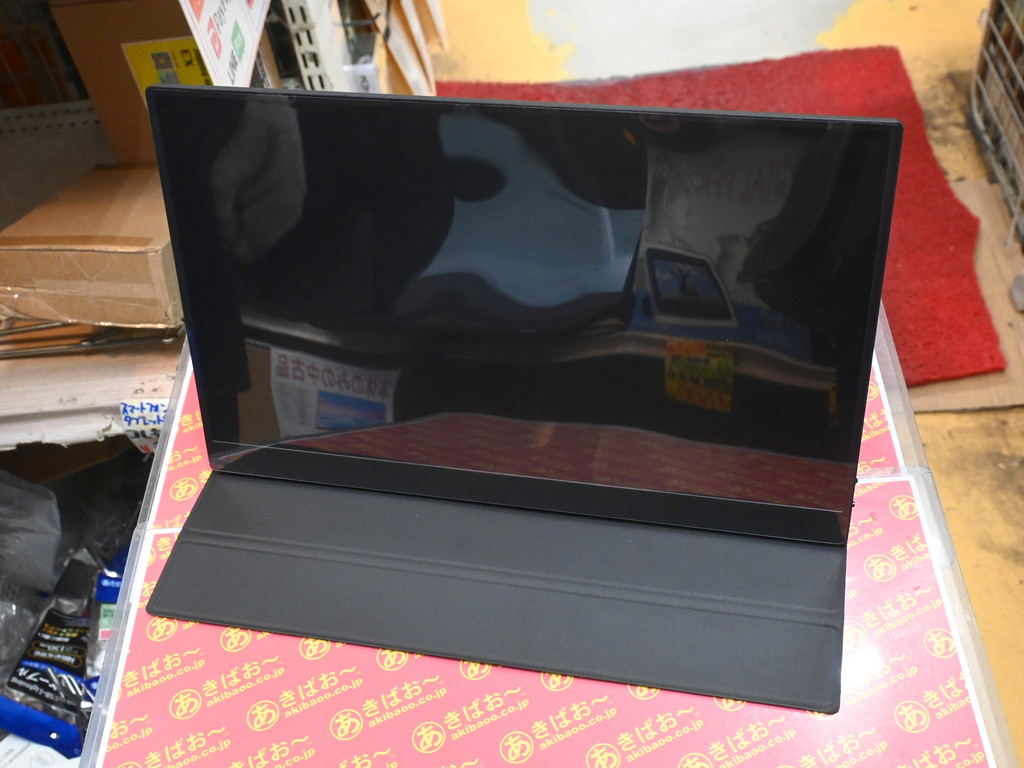 M.Nページ アキバ取材班) フルHDの15.6型IPSモバイル液晶ディスプレイで最安