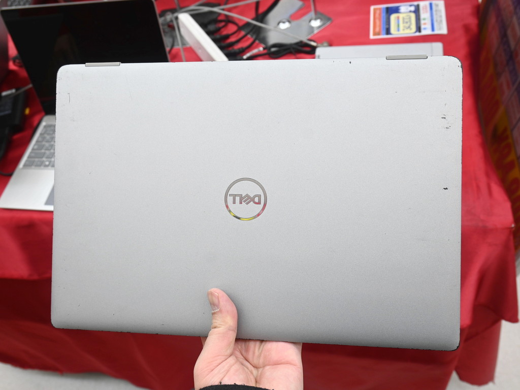 Dell P130G i 5 本体のみ